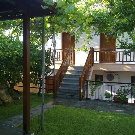 Hotel Alexandra Nea Roda Exterior photo