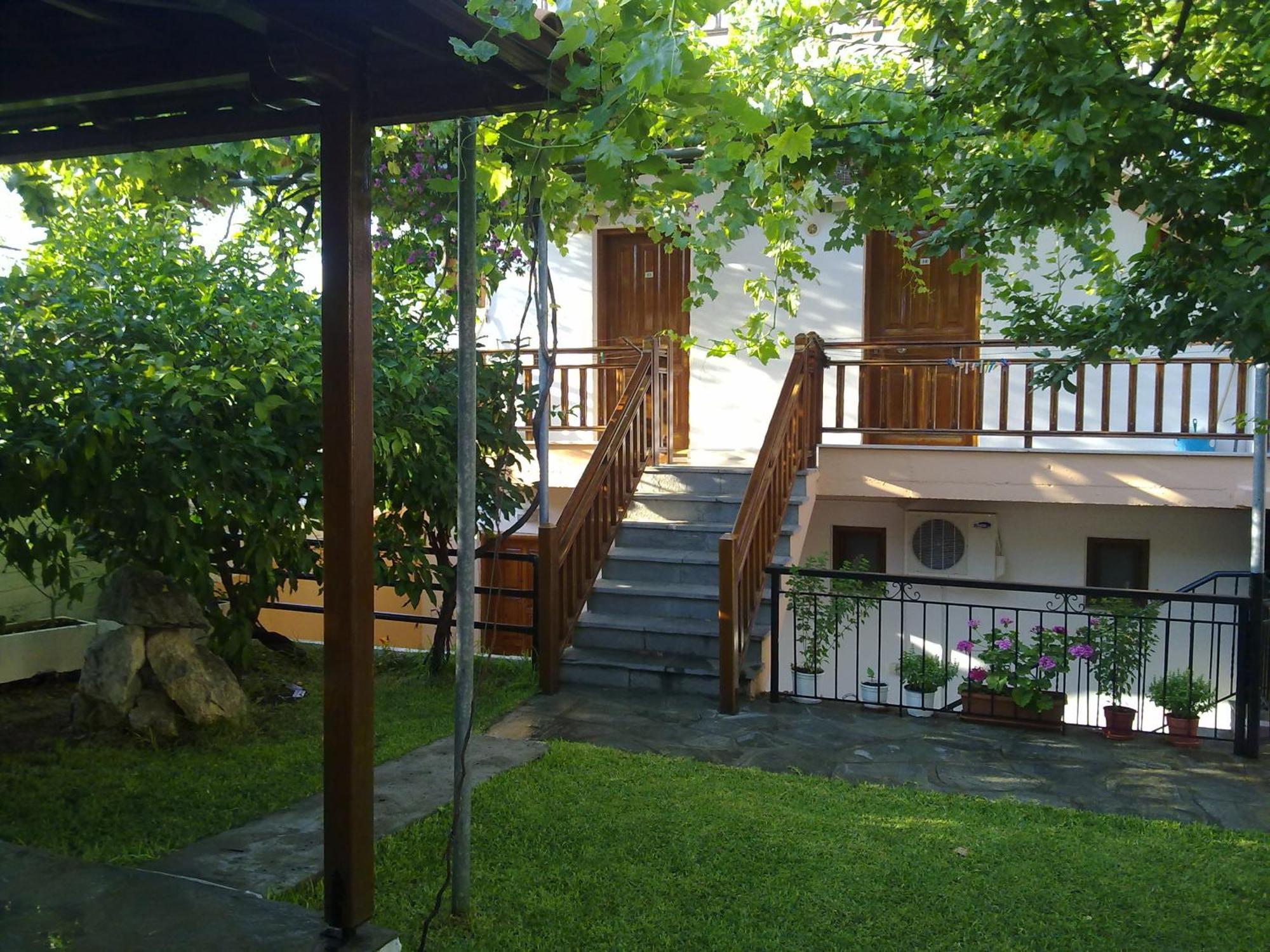 Hotel Alexandra Nea Roda Exterior photo